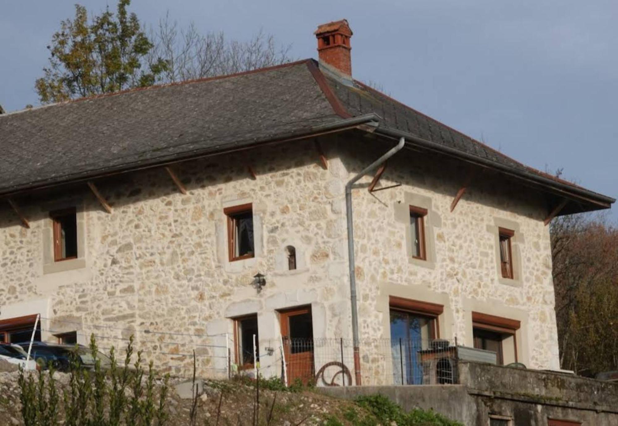 Hotel Les Bellevues à Moye Extérieur photo